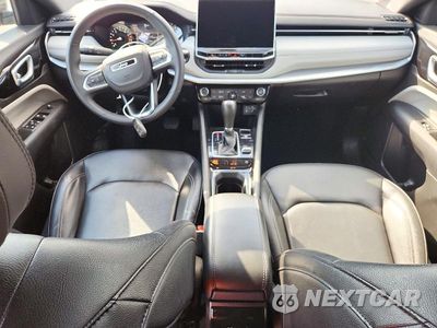 Zdjęcie 8 z 13 samochodu: 2025 JEEP COMPASS LIMITED VIN:3C4NJDCN5ST524378 - miniatura