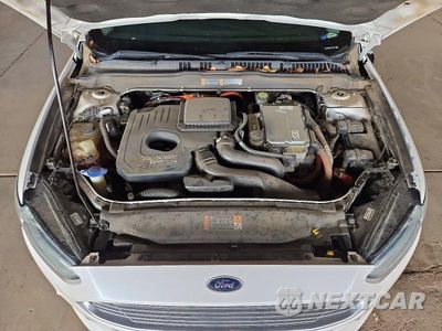 Zdjęcie 11 z 12 samochodu: 2015 FORD FUSION TITANIUM PHEV VIN:3FA6P0SU4FR173766 - miniatura