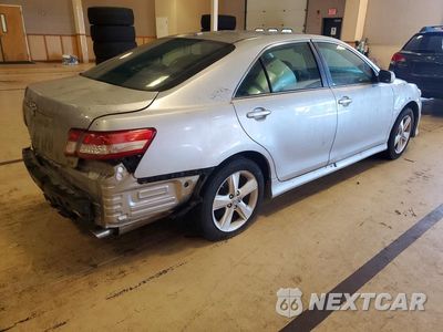 Trzecie zdjęcie samochodu z tyłu: 2010 TOYOTA CAMRY SE VIN:4T1BF3EK5AU018907 - miniatura
