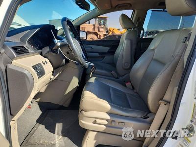 Zdjęcie 7 z 13 samochodu: 2011 HONDA ODYSSEY TOURING VIN:5FNRL5H96BB065843 - miniatura
