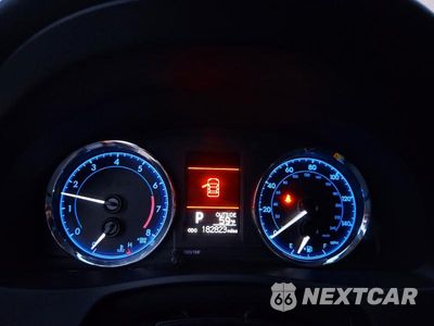 Zdjęcie 9 z 13 samochodu: 2018 TOYOTA COROLLA LE VIN:5YFBURHE3JP758987 - miniatura