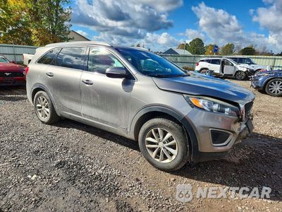 Czwarte zdjęcie samochodu z boku: 2017 KIA SORENTO LX VIN:5XYPGDA30HG265145 - miniatura