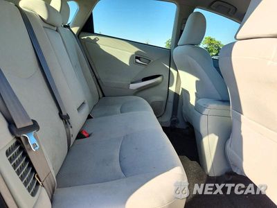 Zdjęcie 10 z 12 samochodu: 2012 TOYOTA PRIUS THREE VIN:JTDKN3DU6C5408552 - miniatura