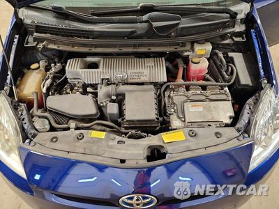 Zdjęcie 11 z 13 samochodu: 2011 TOYOTA PRIUS TWO VIN:JTDKN3DU6B0261273 - miniatura