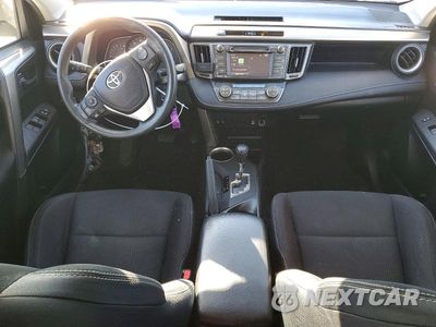 Zdjęcie 8 z 14 samochodu: 2015 TOYOTA RAV4 XLE VIN:2T3RFREV7FW372292 - miniatura