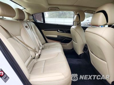Zdjęcie 10 z 12 samochodu: 2016 KIA K900 LUXURY V6 VIN:KNALU4D34G6031253 - miniatura