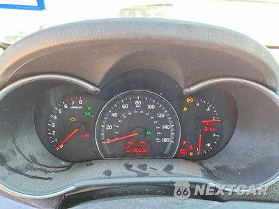 Zdjęcie 9 z 13 samochodu: 2015 KIA SORENTO LX VIN:5XYKT3A67FG580838 - miniatura