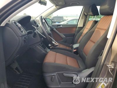 Zdjęcie 7 z 14 samochodu: 2009 VOLKSWAGEN TIGUAN SE VIN:WVGBV75N49W527052 - miniatura