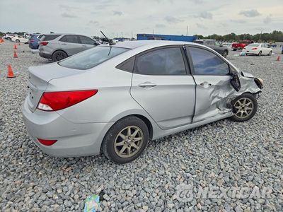 Trzecie zdjęcie samochodu z tyłu: 2015 HYUNDAI ACCENT GLS VIN:KMHCT4AE8FU796709 - miniatura