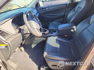 Zdjęcie 7 z 13 samochodu: 2016 HYUNDAI TUCSON LIMITED VIN:KM8J33A24GU051660 - miniatura