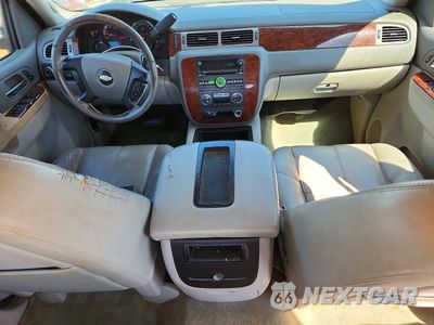 Zdjęcie 8 z 13 samochodu: 2010 CHEVROLET SILVERADO K1500 LTZ VIN:3GCRKTE3XAG140415 - miniatura