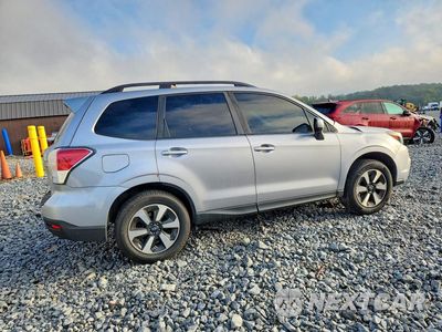 Trzecie zdjęcie samochodu z tyłu: 2017 SUBARU FORESTER 2.5I PREMIUM VIN:JF2SJAEC0HH504352 - miniatura