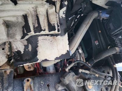 Zdjęcie 10 z 13 samochodu: 2013 FREIGHTLINER M2 106 HEAVY DUTY VIN:1FVHC3BS2DDBW2776 - miniatura