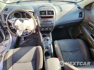 Zdjęcie 8 z 13 samochodu: 2011 MITSUBISHI OUTLANDER SPORT ES VIN:JA4AP3AU4BZ010655 - miniatura