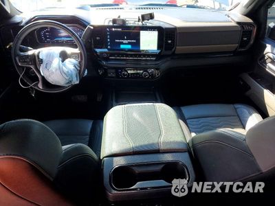 Zdjęcie 8 z 12 samochodu: 2024 CHEVROLET SILVERADO K2500 ZR2 VIN:1GC4YYEY6RF249548 - miniatura