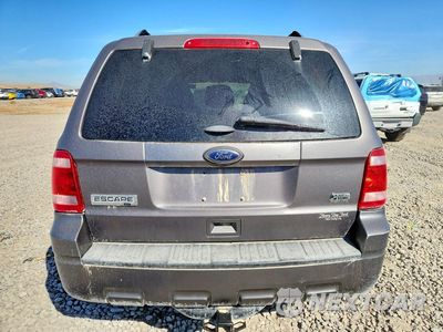 Zdjęcie 6 z 12 samochodu: 2012 FORD ESCAPE XLT VIN:1FMCU9DGXCKB81318 - miniatura