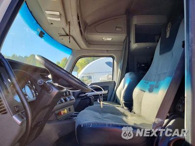 Zdjęcie 7 z 14 samochodu: 2020 KENWORTH CONSTRUCTI - SEMI TRUCK VIN:1XKYDP9X3LJ360474 - miniatura