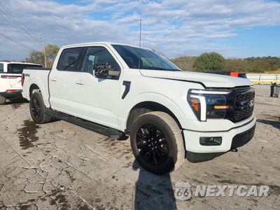 Czwarte zdjęcie samochodu z boku: 2026 FORD F150 LARIAT VIN:1FTFW5L8XTFA60196 - miniatura