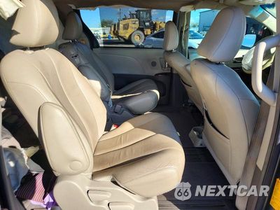 Zdjęcie 11 z 14 samochodu: 2014 TOYOTA SIENNA XLE 8-PASSENGER VIN:5TDYK3DC3ES466142 - miniatura