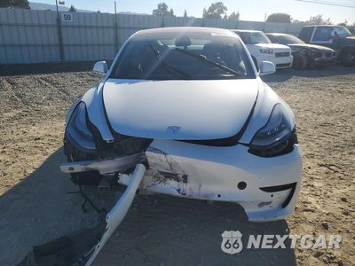 Piąte zdjęcie samochodu w środku: 2018 TESLA MODEL 3 VIN:5YJ3E1EB0JF146626 - miniatura