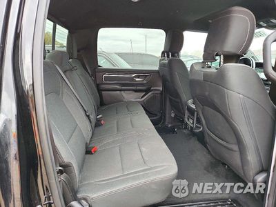 Zdjęcie 10 z 12 samochodu: 2021 RAM 1500 BIG HORN/LONE STAR VIN:1C6SRFFT8MN615480 - miniatura