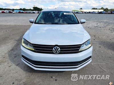 Piąte zdjęcie samochodu w środku: 2017 VOLKSWAGEN JETTA S VIN:3VW2B7AJ7HM371469 - miniatura