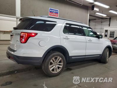 Trzecie zdjęcie samochodu z tyłu: 2019 FORD EXPLORER XLT VIN:1FM5K8D82KGA92295 - miniatura