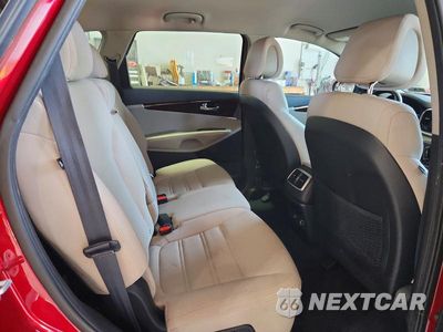 Zdjęcie 11 z 13 samochodu: 2016 KIA SORENTO LX VIN:5XYPG4A33GG041219 - miniatura