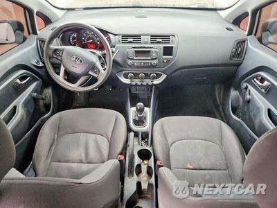 Zdjęcie 8 z 12 samochodu: 2014 KIA RIO LX VIN:KNADM4A34E6399101 - miniatura