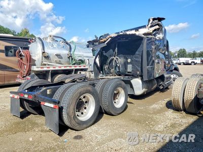 Trzecie zdjęcie samochodu z tyłu: 2019 PETERBILT 579 SEMI TRUCK VIN:1XPBDP9X3KD607235 - miniatura