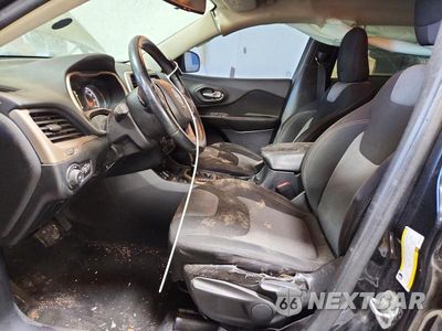 Zdjęcie 7 z 12 samochodu: 2014 JEEP CHEROKEE LATITUDE VIN:1C4PJLCS5EW106121 - miniatura
