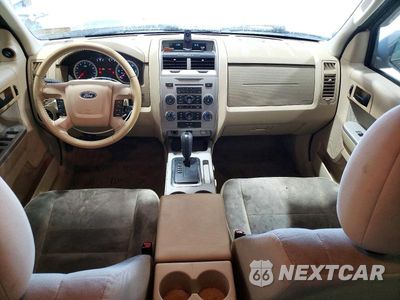 Zdjęcie 8 z 13 samochodu: 2011 FORD ESCAPE XLT VIN:1FMCU9DG0BKB99549 - miniatura