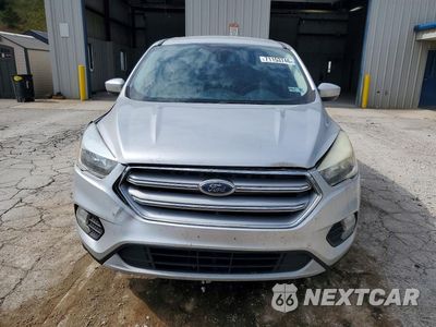 Piąte zdjęcie samochodu w środku: 2017 FORD ESCAPE SE VIN:1FMCU9GD3HUD73922 - miniatura