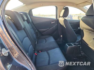 Zdjęcie 10 z 12 samochodu: 2016 SCION IA BASE VIN:3MYDLBZV3GY113459 - miniatura