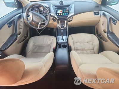 Zdjęcie 8 z 12 samochodu: 2012 HYUNDAI ELANTRA GLS VIN:5NPDH4AE7CH141814 - miniatura