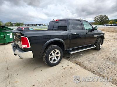 Trzecie zdjęcie samochodu z tyłu: 2018 RAM 1500 LARAMIE VIN:1C6RR7NT8JS238149 - miniatura