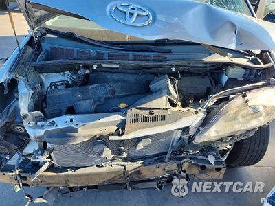 Zdjęcie 12 z 14 samochodu: 2015 TOYOTA SIENNA LE VIN:5TDKK3DCXFS624399 - miniatura