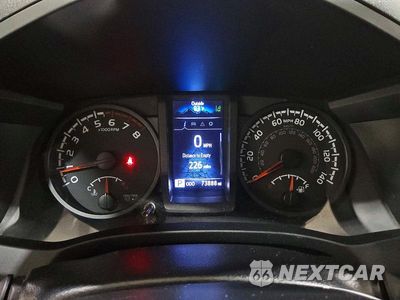 Zdjęcie 9 z 12 samochodu: 2023 TOYOTA TACOMA SR VIN:3TYRX5GN8PT079530 - miniatura