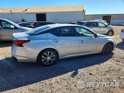 Trzecie zdjęcie samochodu z tyłu: 2019 NISSAN ALTIMA S VIN:1N4BL4BV4KN324466 - miniatura
