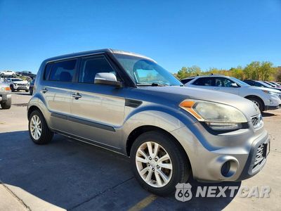 Czwarte zdjęcie samochodu z boku: 2012 KIA SOUL + VIN:KNDJT2A64C7410144 - miniatura