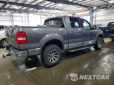 Trzecie zdjęcie samochodu z tyłu: 2006 LINCOLN MARK LT VIN:5LTPW18576FJ00022 - miniatura