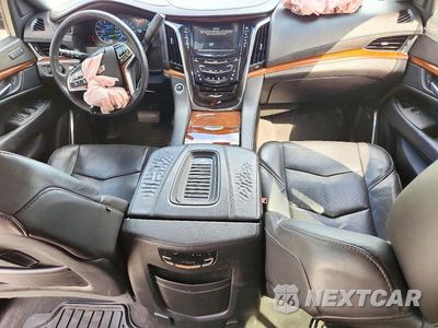 Zdjęcie 8 z 13 samochodu: 2018 CADILLAC ESCALADE LUXURY VIN:1GYS4BKJ0JR221586 - miniatura