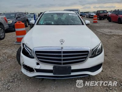 Piąte zdjęcie samochodu w środku: 2018 MERCEDES-BENZ E 300 VIN:WDDZF4JB0JA480474 - miniatura