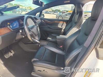 Zdjęcie 7 z 14 samochodu: 2020 TESLA MODEL X VIN:5YJXCAE29LF281159 - miniatura
