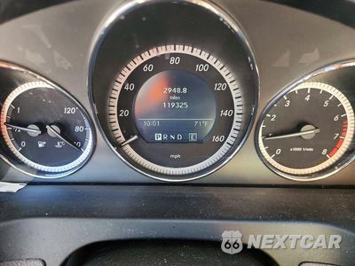 Zdjęcie 9 z 12 samochodu: 2011 MERCEDES-BENZ C 300 VIN:WDDGF5EB6BF634584 - miniatura