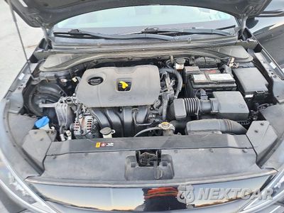 Zdjęcie 11 z 13 samochodu: 2020 HYUNDAI ELANTRA SEL VIN:KMHD84LF8LU076057 - miniatura
