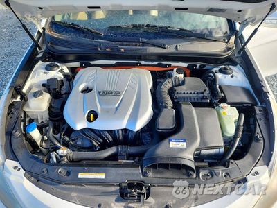 Zdjęcie 11 z 12 samochodu: 2012 HYUNDAI SONATA HYBRID VIN:KMHEC4A48CA023137 - miniatura