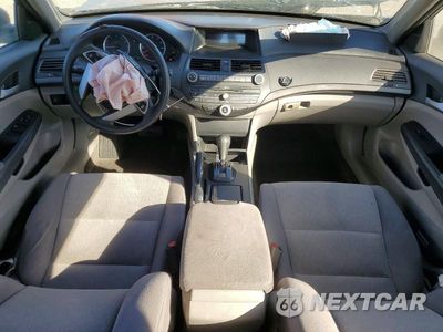 Zdjęcie 8 z 13 samochodu: 2010 HONDA ACCORD LX VIN:1HGCP2F30AA125101 - miniatura