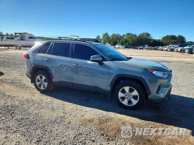 Czwarte zdjęcie samochodu z boku: 2019 TOYOTA RAV4 XLE VIN:JTMP1RFV2KD018532 - miniatura