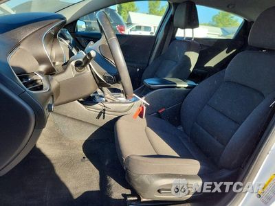 Zdjęcie 7 z 12 samochodu: 2018 CHEVROLET MALIBU LT VIN:1G1ZD5STXJF265368 - miniatura